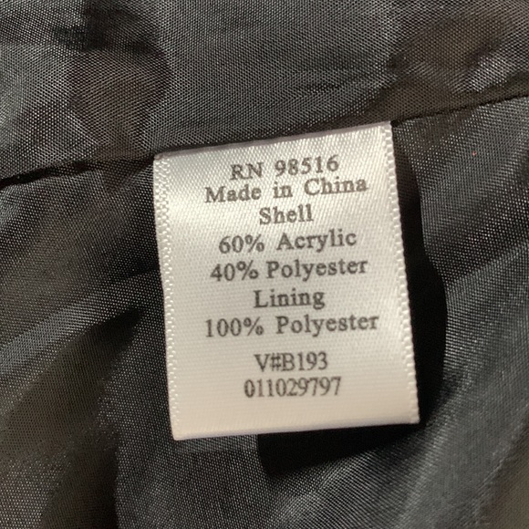 Coldwater Creek red and black checkered jacket. Size 10. - Picture 8 of 9